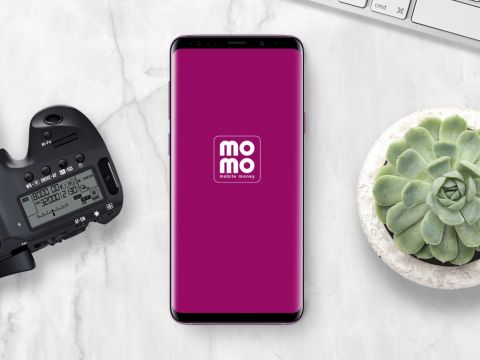 MoMo adds payment for Apple services